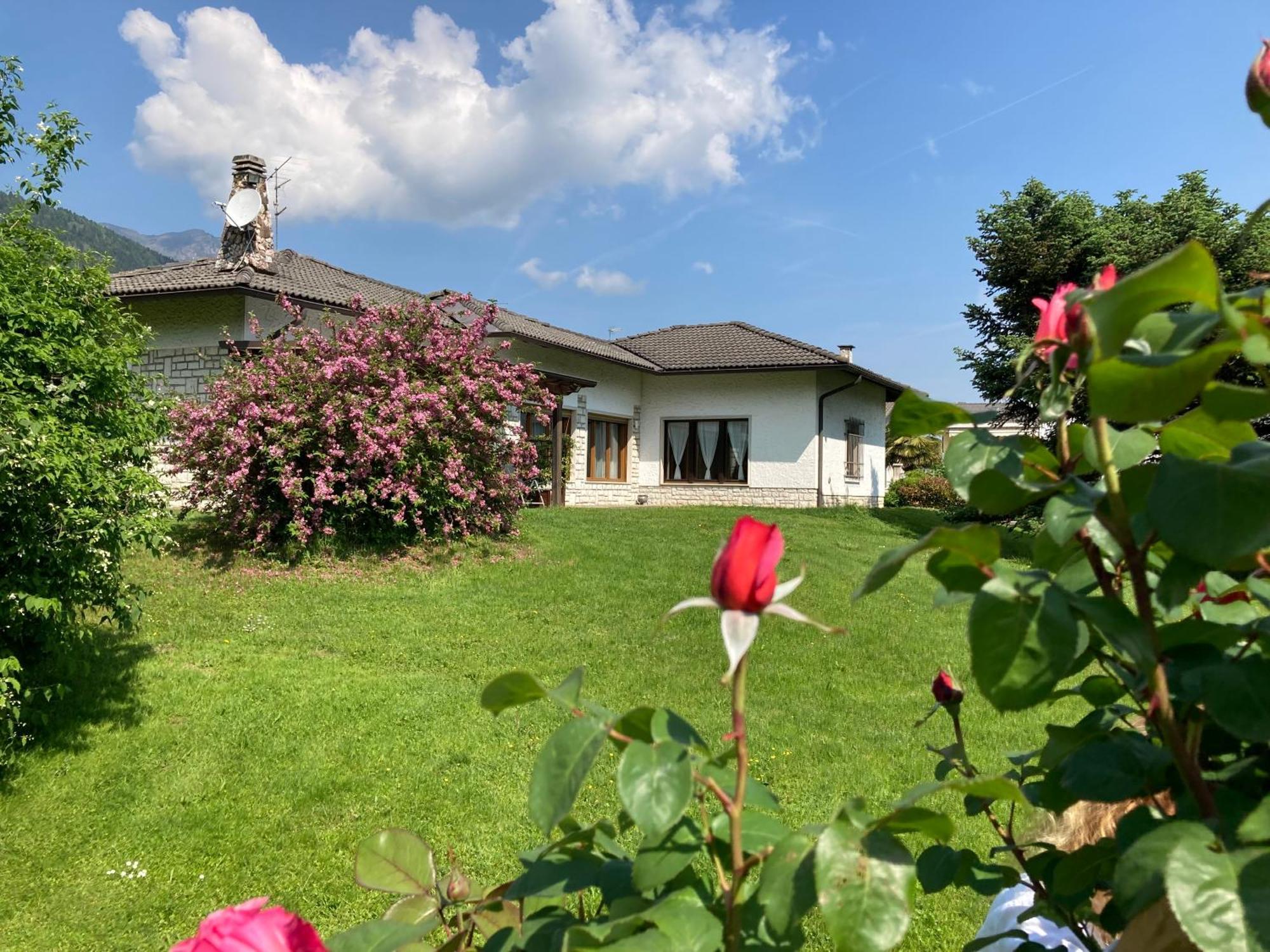 Paradiso sul lago Calceranica al Lago Exterior foto